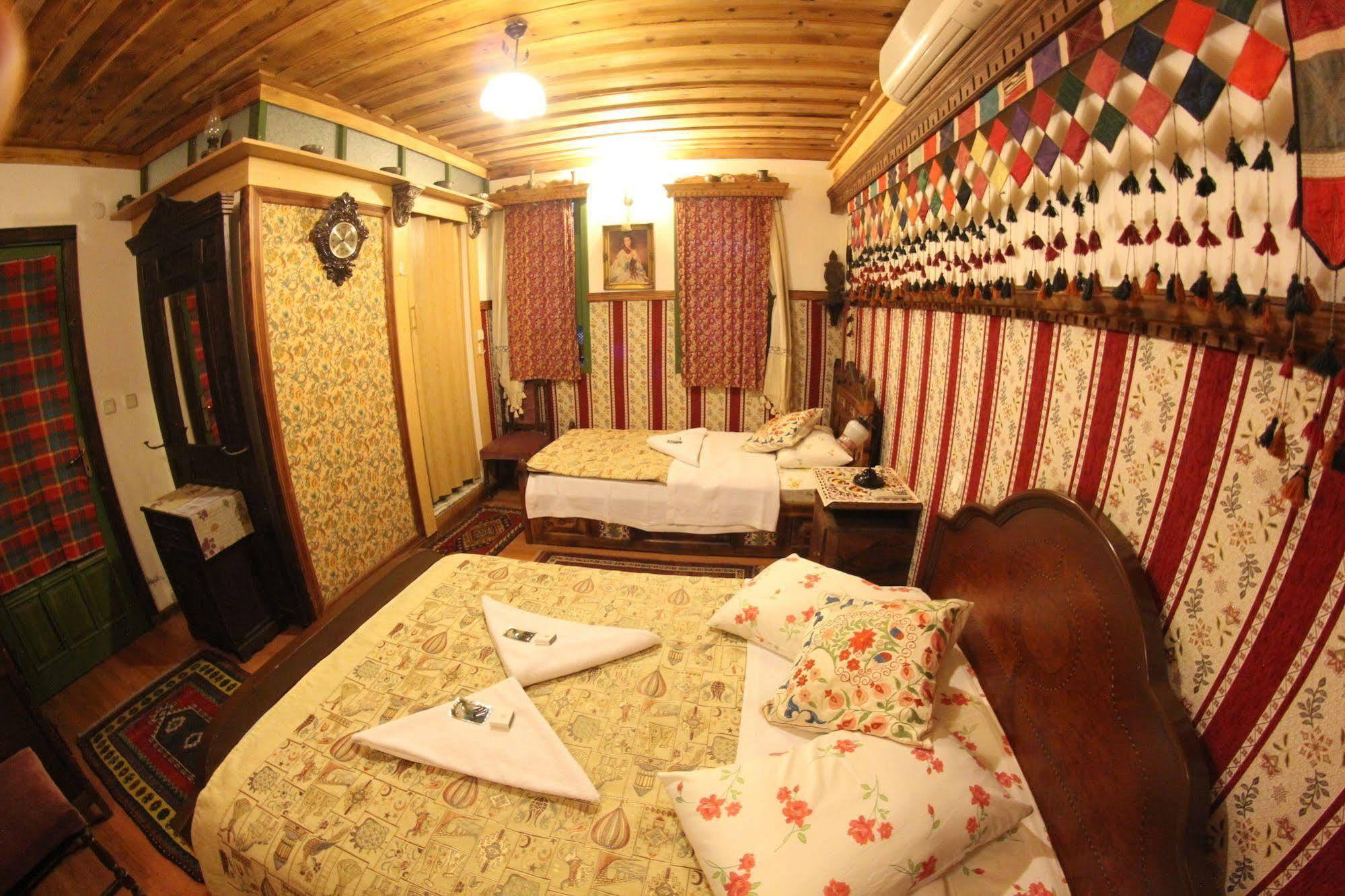Homeros Pension & Guesthouse Selçuk Esterno foto