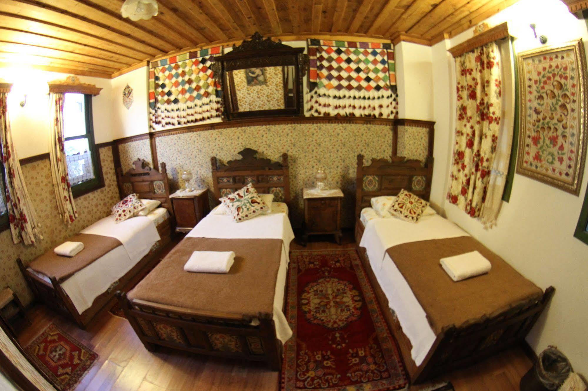 Homeros Pension & Guesthouse Selçuk Esterno foto