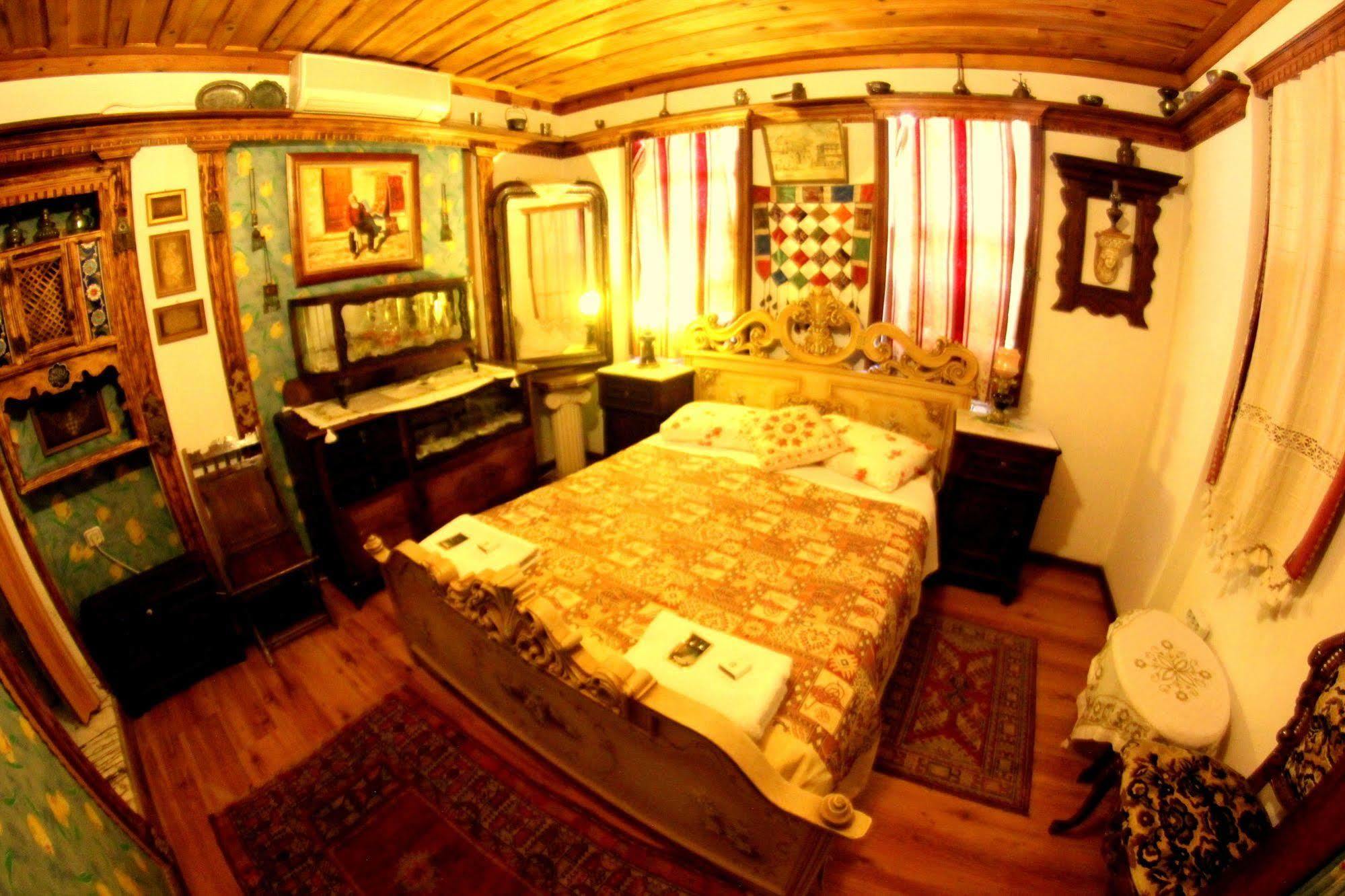 Homeros Pension & Guesthouse Selçuk Esterno foto