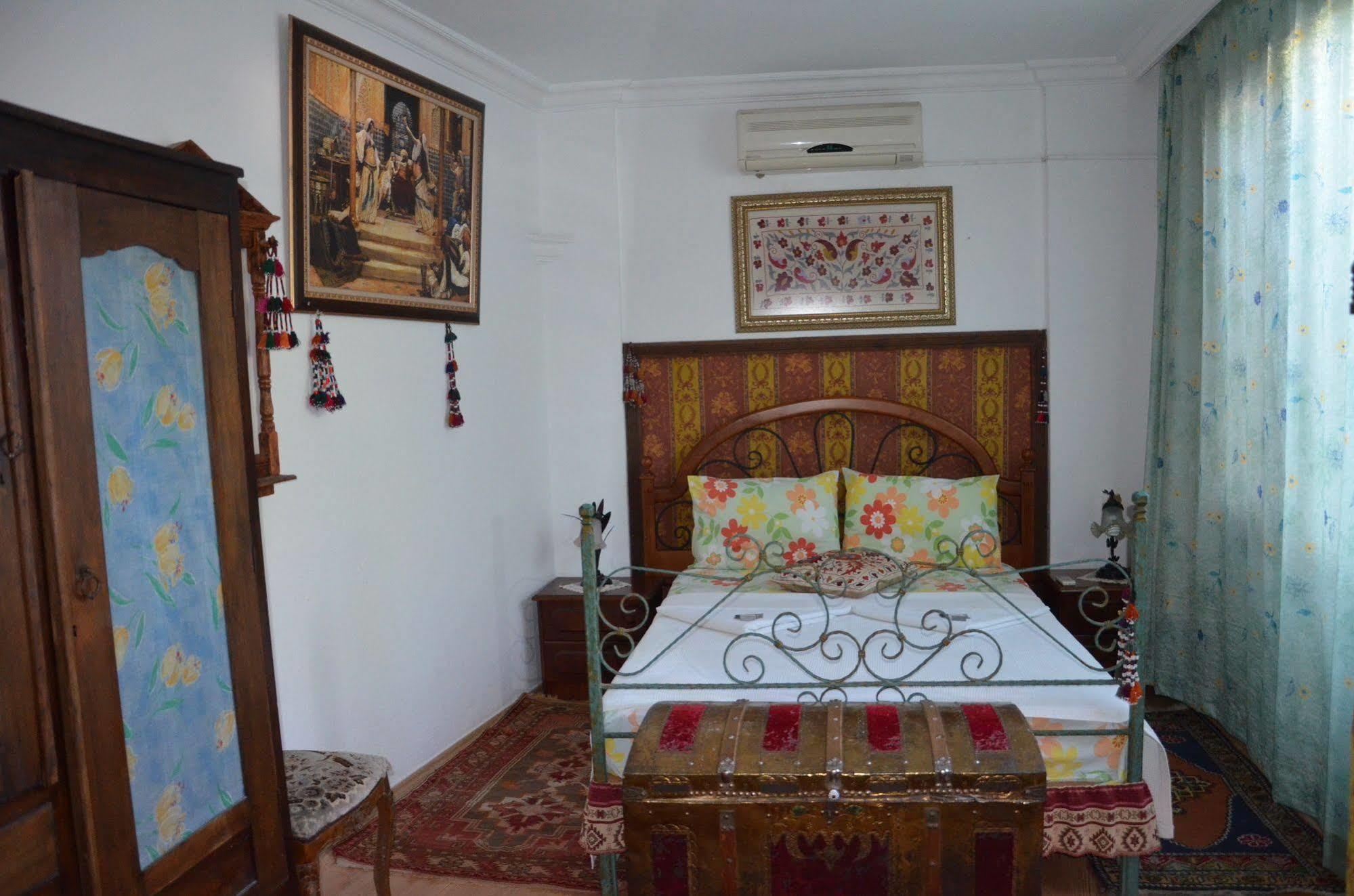 Homeros Pension & Guesthouse Selçuk Esterno foto